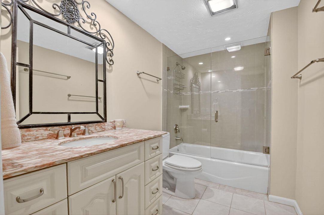 En Venta: $649,000 (3 camas, 2 baños, 1864 Pies cuadrados)