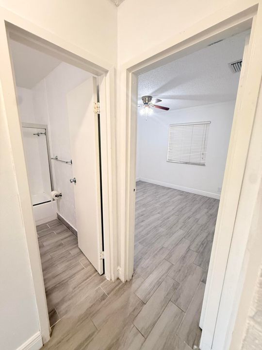 待售: $280,000 (2 贝兹, 2 浴室, 957 平方英尺)