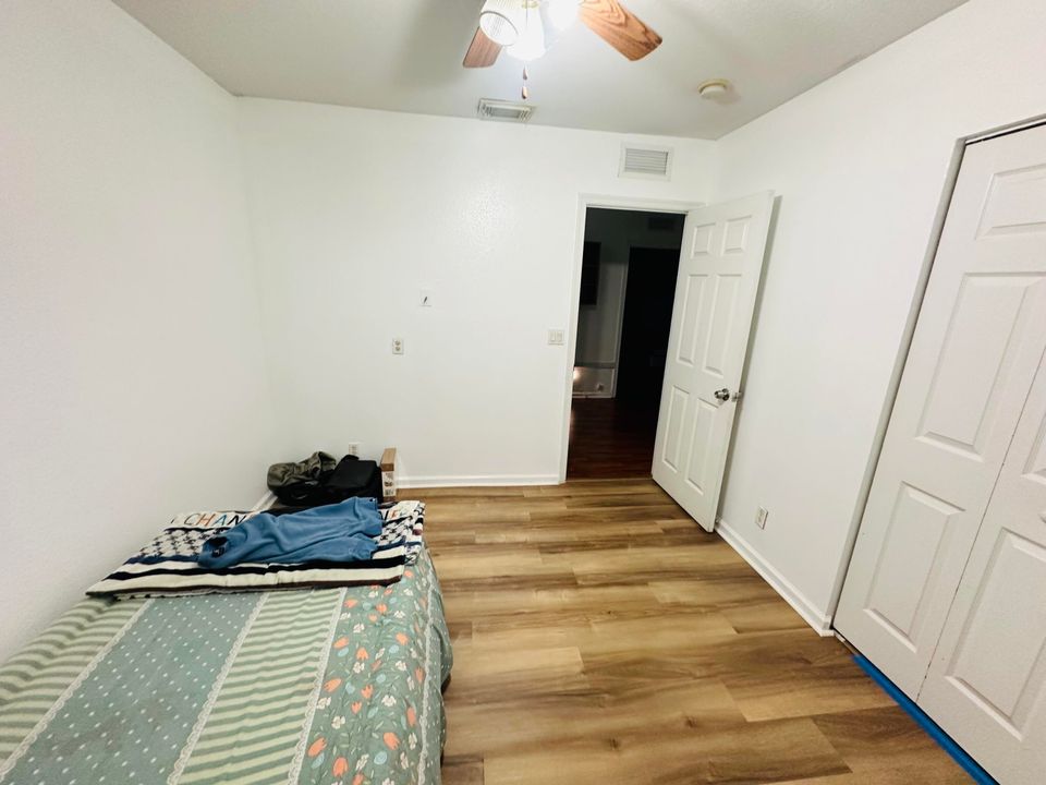 En Venta: $389,900 (4 camas, 2 baños, 1595 Pies cuadrados)