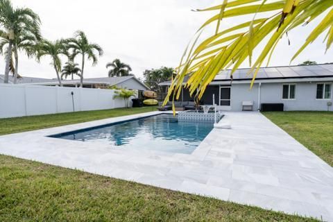 For Sale: $589,000 (3 beds, 2 baths, 1282 Square Feet)