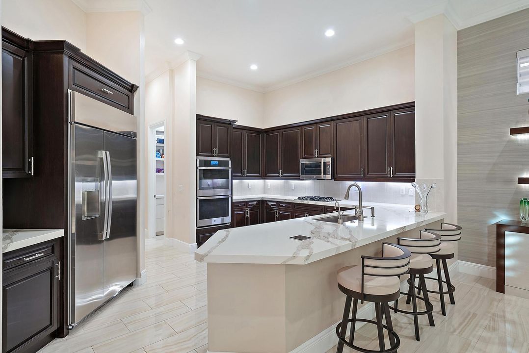 На продажу: $1,795,000 (3 спален, 3 ванн, 3248 Квадратных фут)