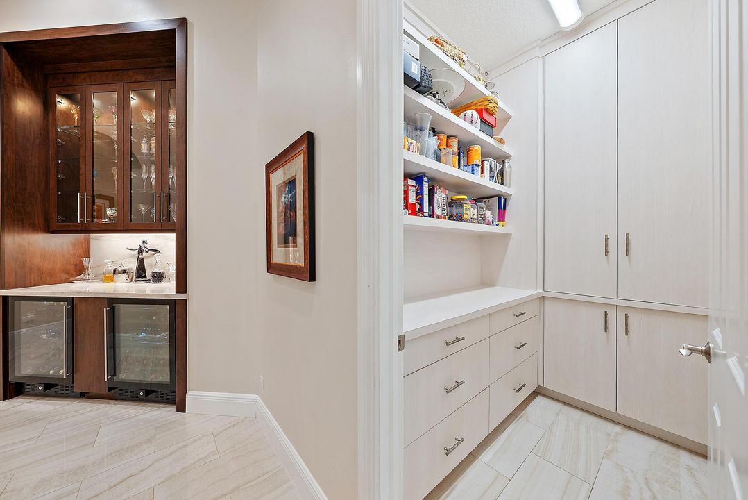 На продажу: $1,795,000 (3 спален, 3 ванн, 3248 Квадратных фут)