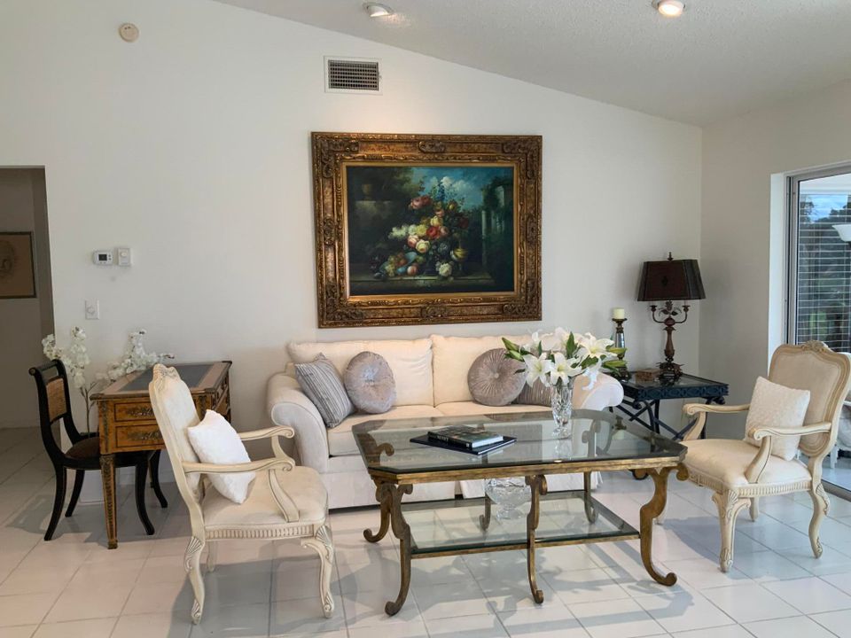 For Sale: $355,900 (3 beds, 2 baths, 1575 Square Feet)