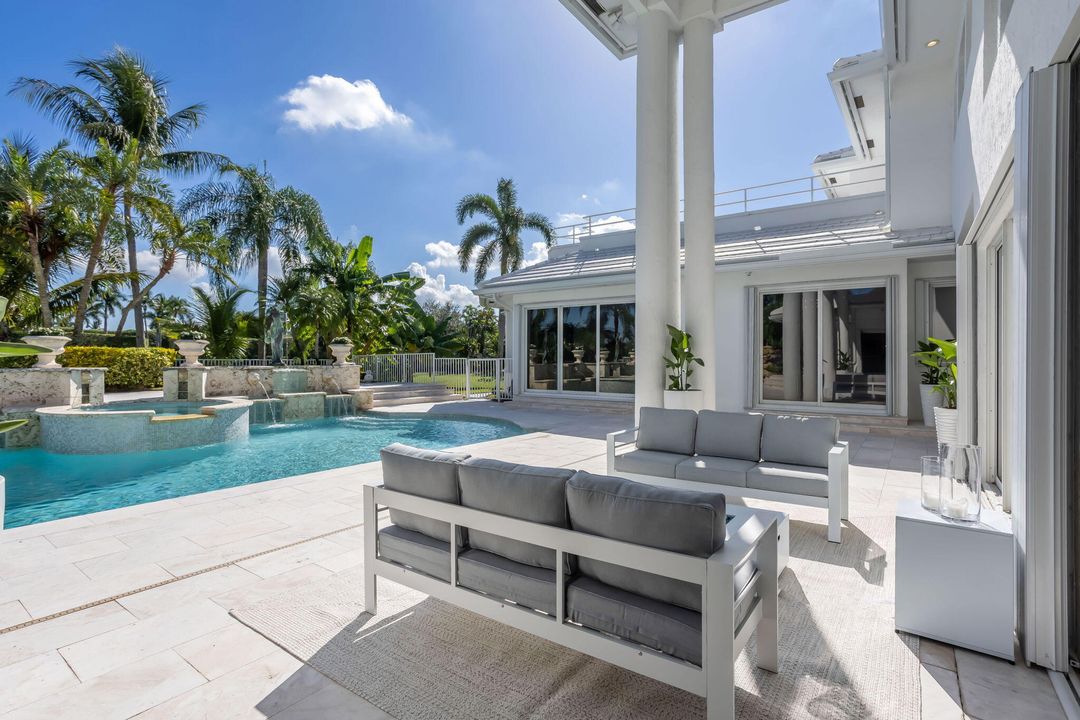 For Sale: $4,250,000 (5 beds, 7 baths, 6165 Square Feet)