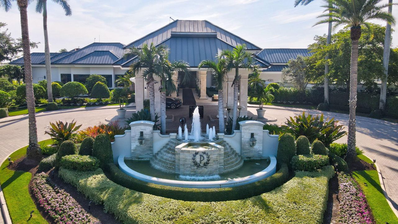 For Sale: $4,250,000 (5 beds, 7 baths, 6165 Square Feet)