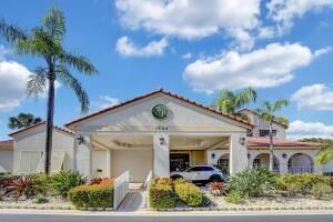 For Sale: $355,900 (3 beds, 2 baths, 1575 Square Feet)