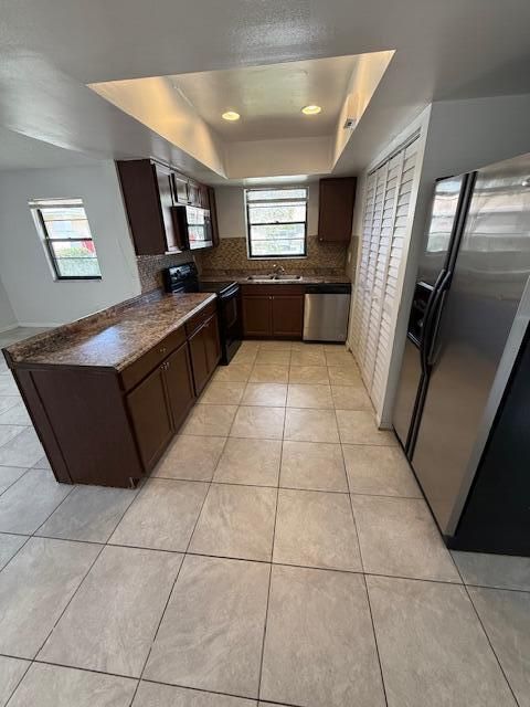 В аренду: $2,300 (3 спален, 2 ванн, 1100 Квадратных фут)