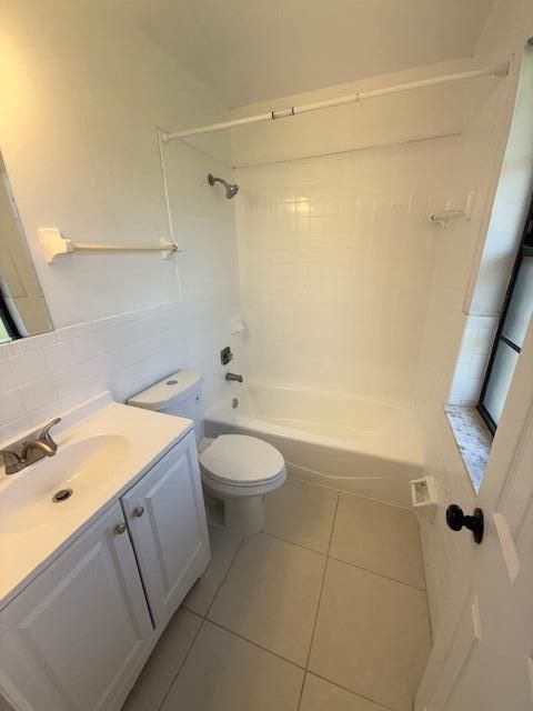 В аренду: $2,300 (3 спален, 2 ванн, 1100 Квадратных фут)