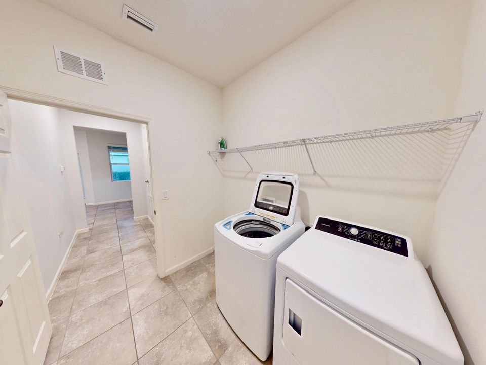 待售: $424,900 (4 贝兹, 2 浴室, 2076 平方英尺)