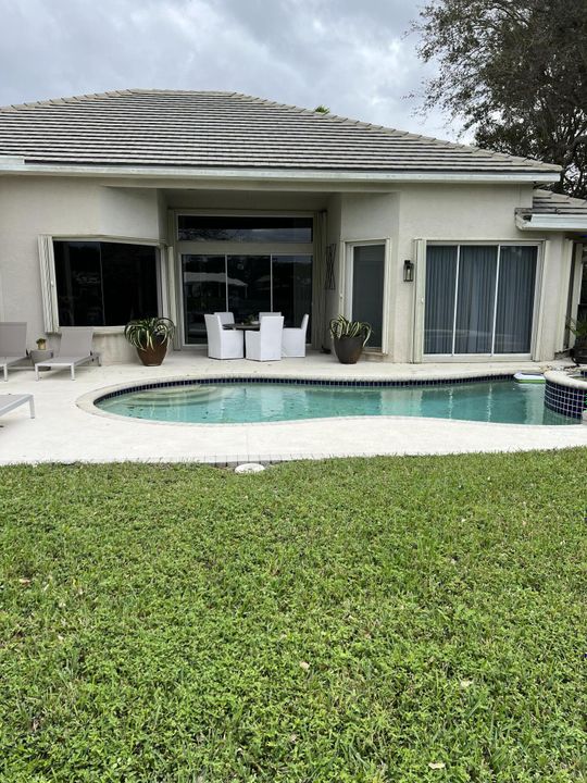 For Rent: $9,000 (3 beds, 4 baths, 2928 Square Feet)