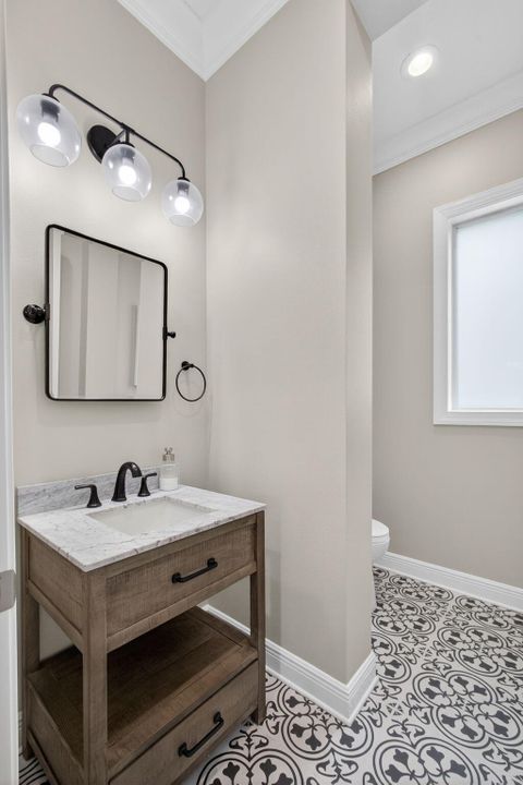 Activo con contrato: $1,650,000 (4 camas, 4 baños, 3760 Pies cuadrados)