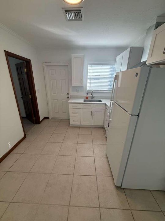 For Rent: $1,600 (1 beds, 1 baths, 499 Square Feet)