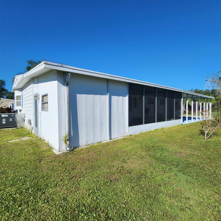 For Sale: $65,000 (2 beds, 2 baths, 1400 Square Feet)