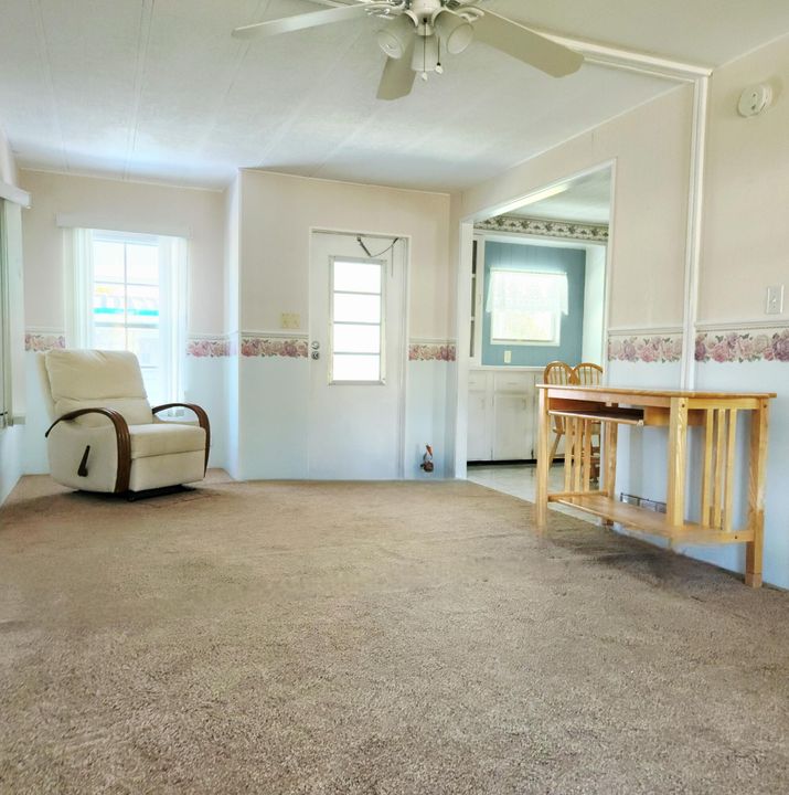 For Sale: $65,000 (2 beds, 2 baths, 1400 Square Feet)