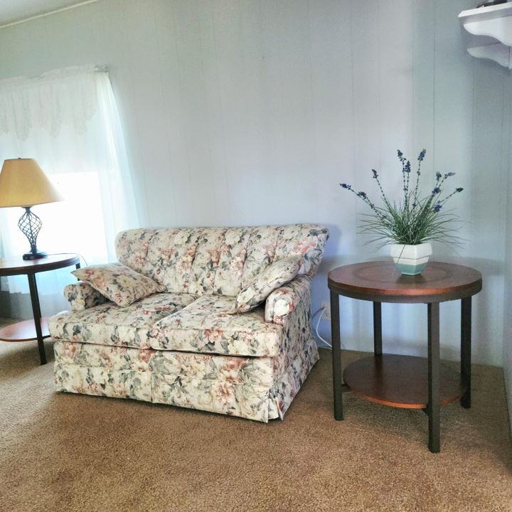 For Sale: $65,000 (2 beds, 2 baths, 1400 Square Feet)