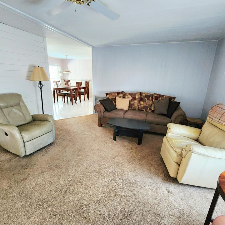 For Sale: $65,000 (2 beds, 2 baths, 1400 Square Feet)