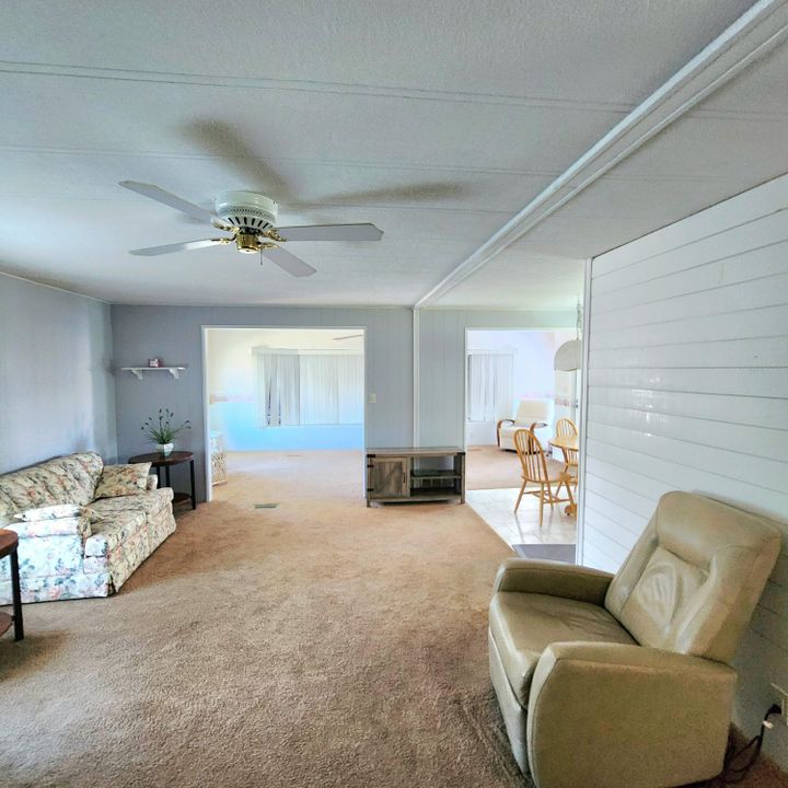 For Sale: $65,000 (2 beds, 2 baths, 1400 Square Feet)