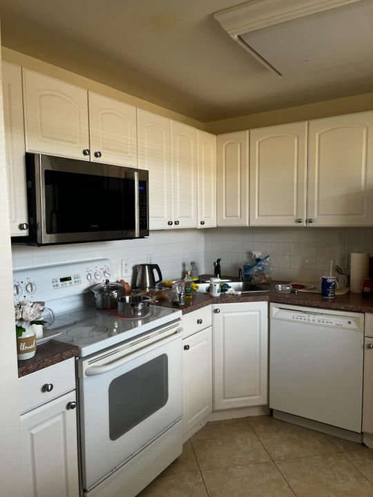 待售: $85,000 (1 贝兹, 1 浴室, 624 平方英尺)