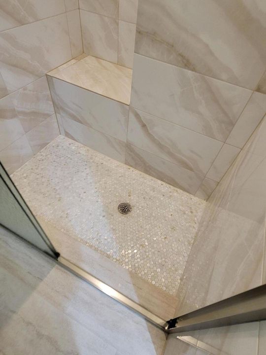 For Rent: $3,000 (2 beds, 2 baths, 1389 Square Feet)