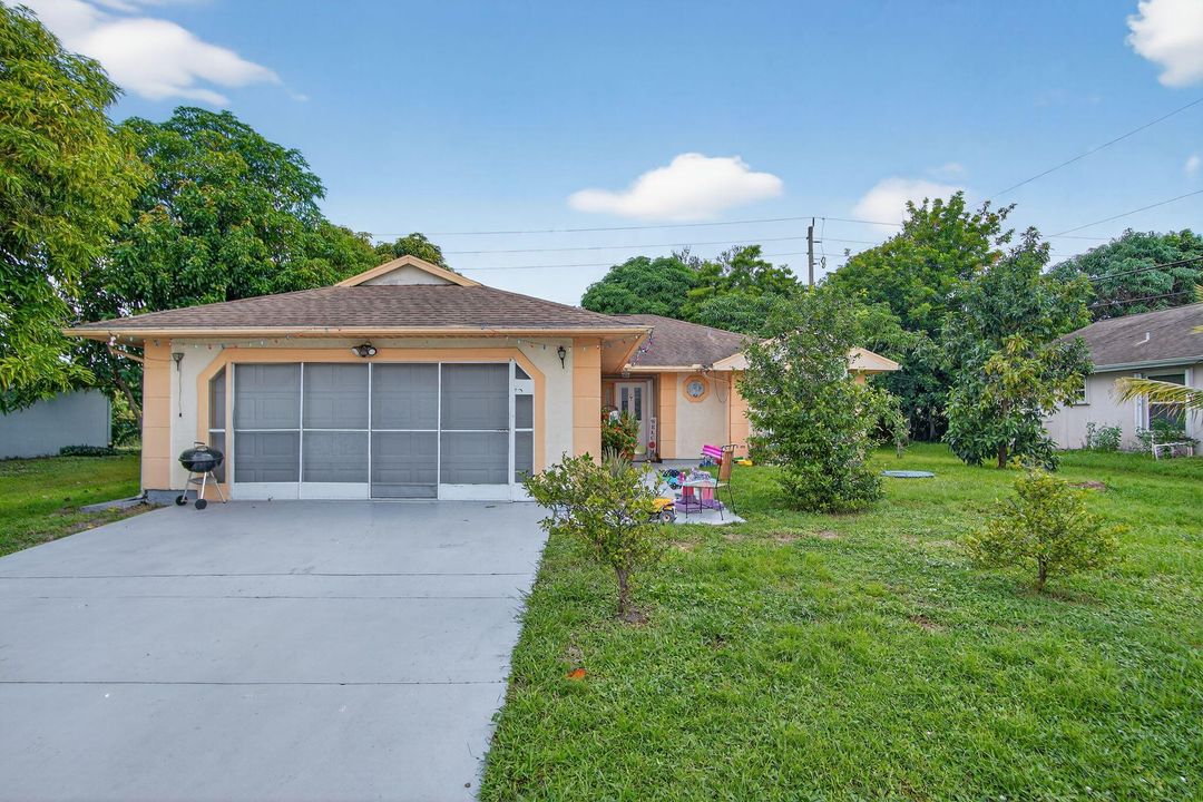 For Sale: $383,000 (4 beds, 2 baths, 1619 Square Feet)
