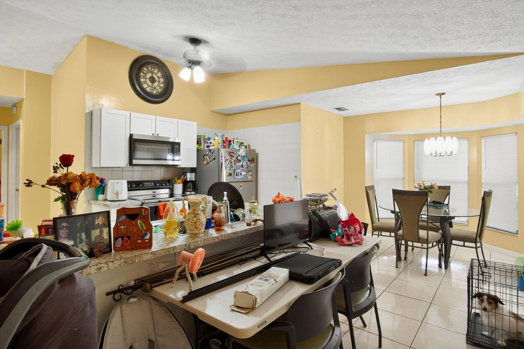 For Sale: $383,000 (4 beds, 2 baths, 1619 Square Feet)