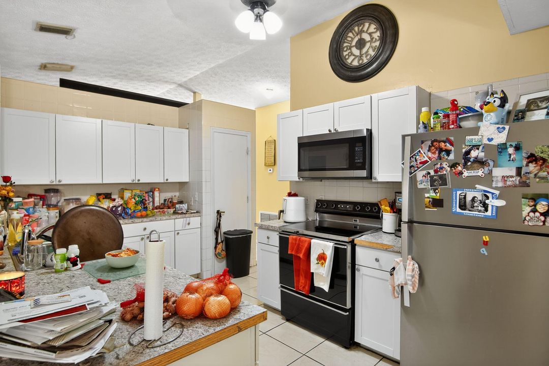 For Sale: $383,000 (4 beds, 2 baths, 1619 Square Feet)