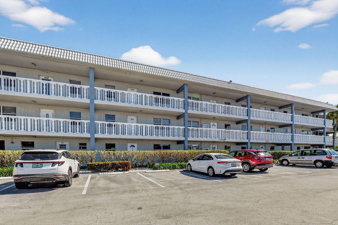 En Venta: $199,900 (2 camas, 2 baños, 955 Pies cuadrados)