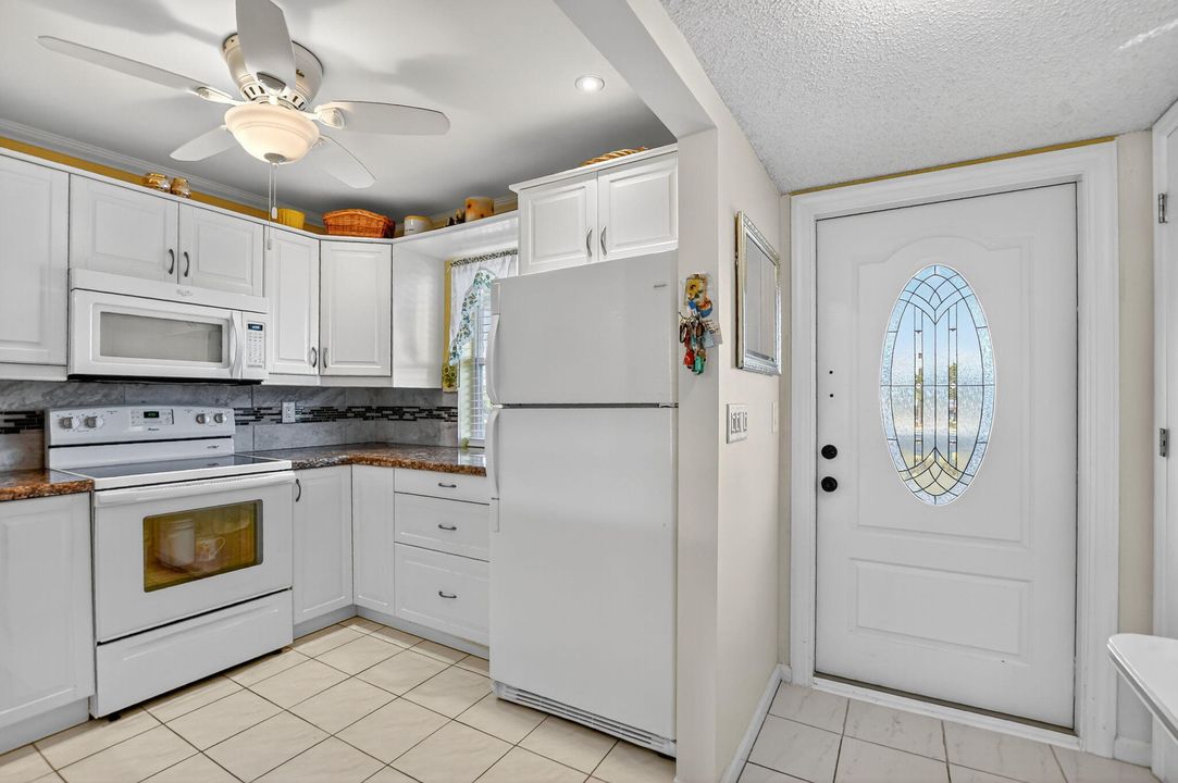 En Venta: $199,900 (2 camas, 2 baños, 955 Pies cuadrados)