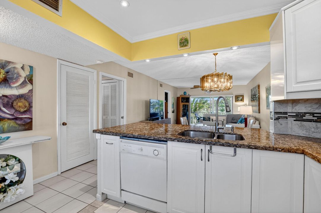 En Venta: $199,900 (2 camas, 2 baños, 955 Pies cuadrados)