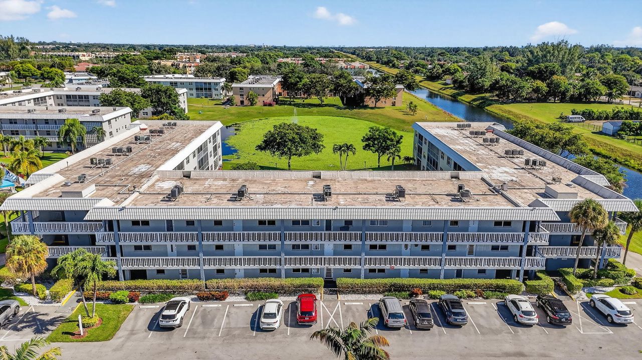 En Venta: $199,900 (2 camas, 2 baños, 955 Pies cuadrados)