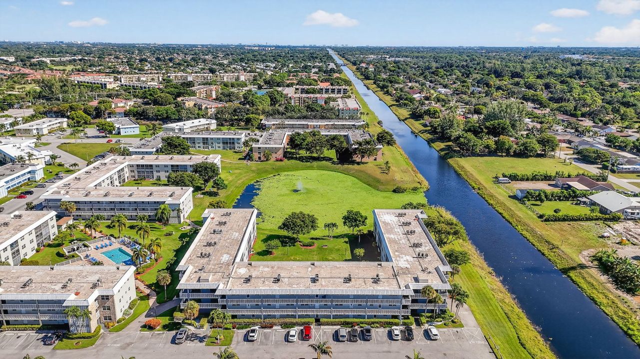 En Venta: $199,900 (2 camas, 2 baños, 955 Pies cuadrados)