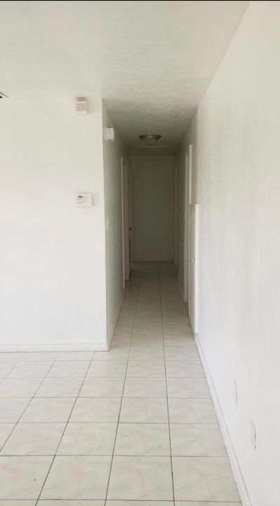 En Renta: $1,900 (3 camas, 2 baños, 1200 Pies cuadrados)