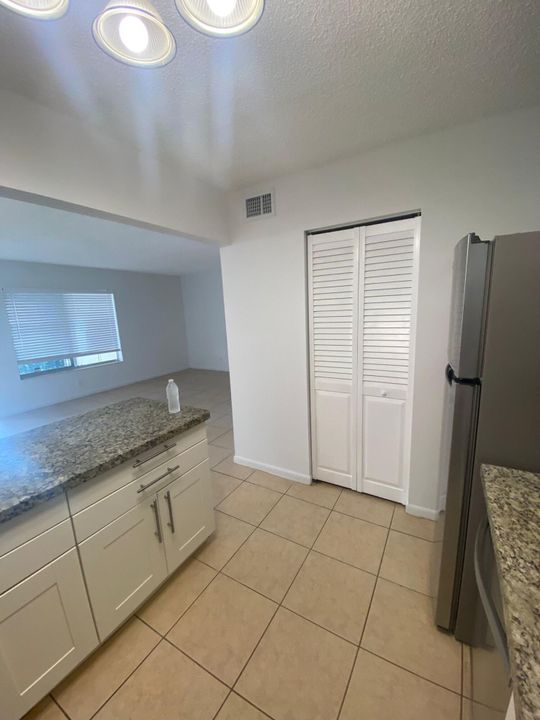 En Renta: $1,800 (2 camas, 1 baños, 991 Pies cuadrados)