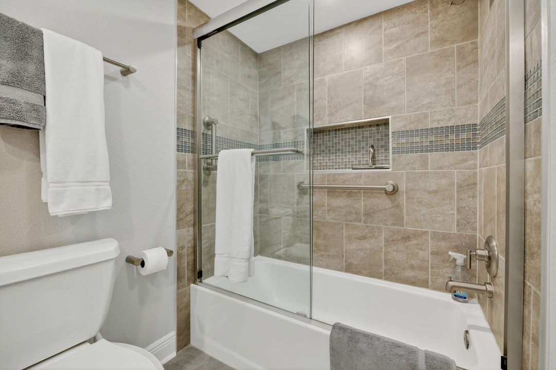 For Sale: $399,000 (3 beds, 2 baths, 1632 Square Feet)