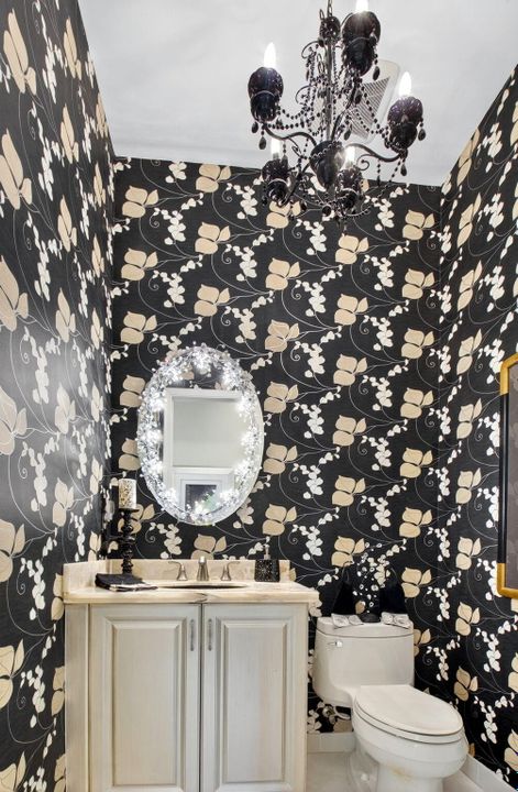 For Sale: $975,000 (3 beds, 2 baths, 2678 Square Feet)