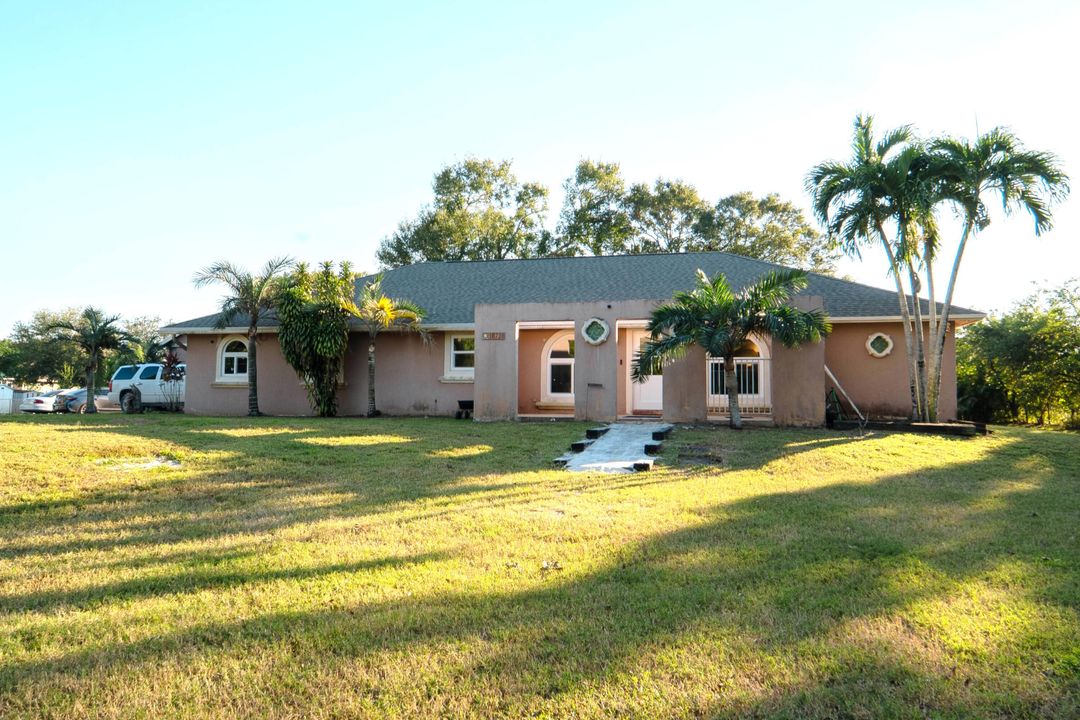 Active With Contract: $599,000 (3 beds, 2 baths, 2050 Square Feet)