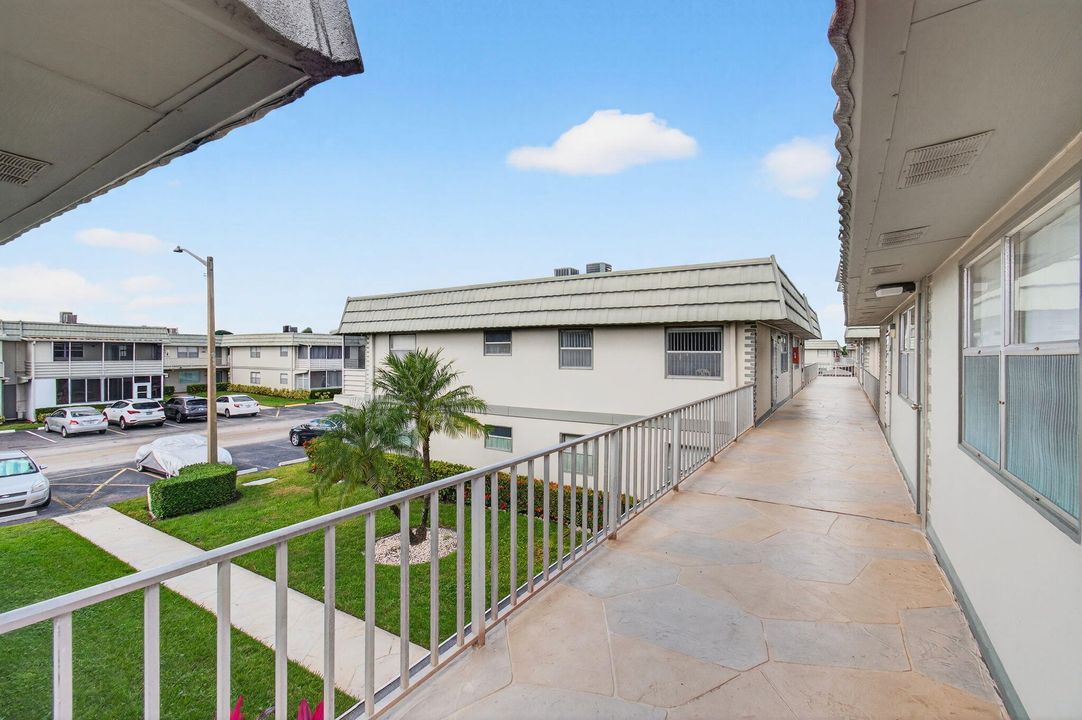 На продажу: $65,000 (1 спален, 1 ванн, 720 Квадратных фут)