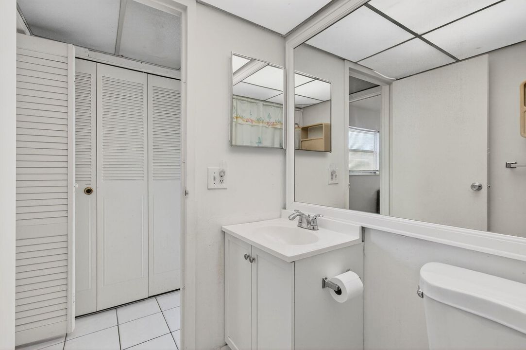 На продажу: $65,000 (1 спален, 1 ванн, 720 Квадратных фут)