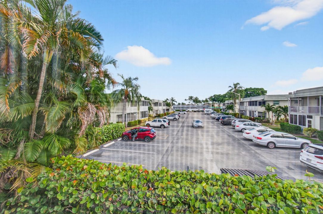 На продажу: $65,000 (1 спален, 1 ванн, 720 Квадратных фут)