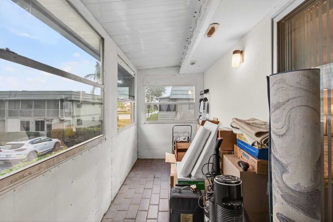 На продажу: $65,000 (1 спален, 1 ванн, 720 Квадратных фут)