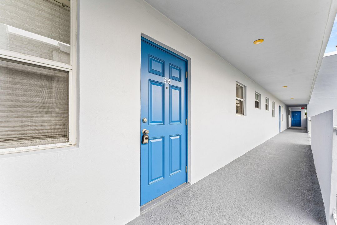 На продажу: $219,950 (2 спален, 2 ванн, 803 Квадратных фут)