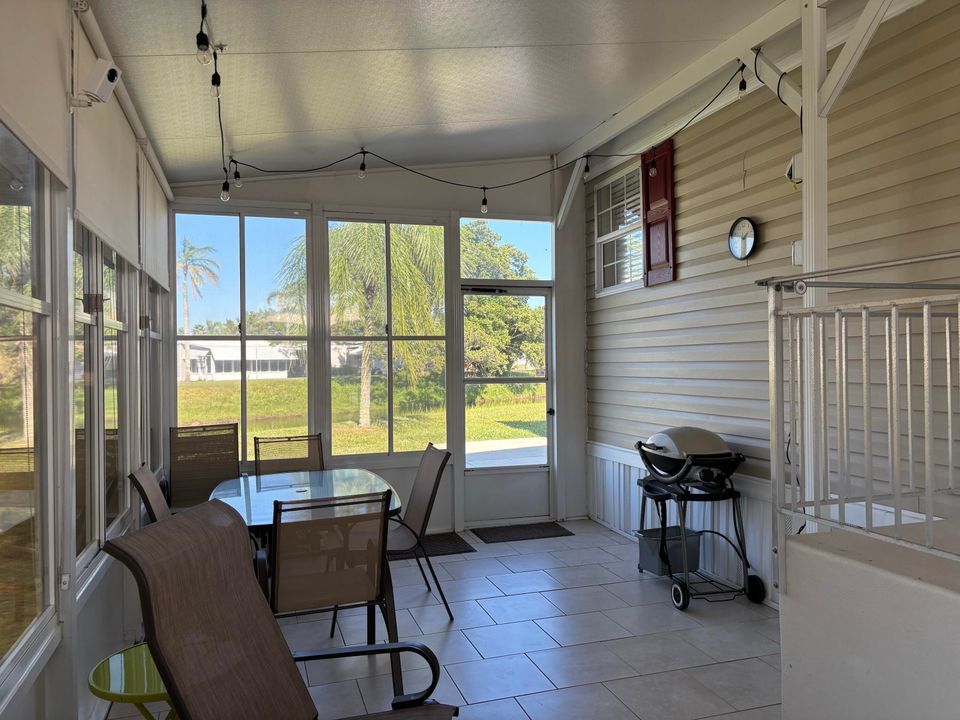 Activo con contrato: $49,500 (2 camas, 2 baños, 1088 Pies cuadrados)