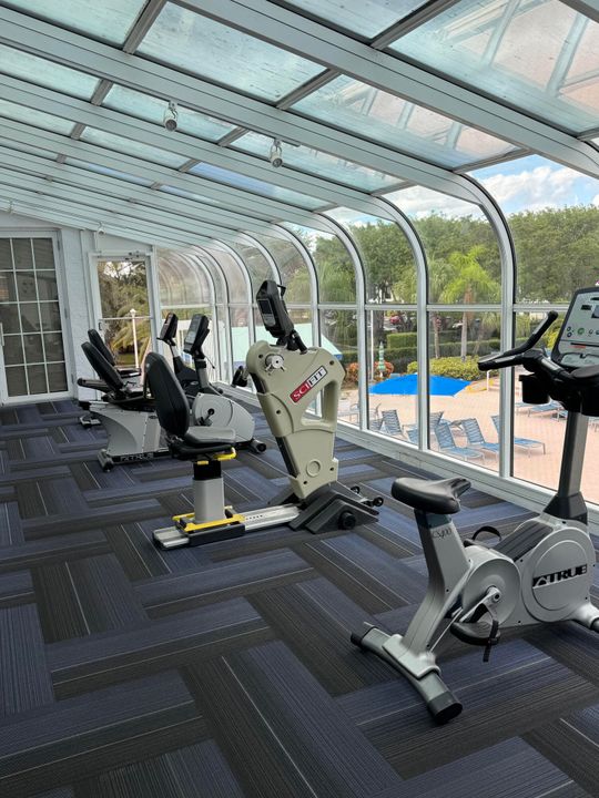 For Sale: $279,900 (2 beds, 2 baths, 1139 Square Feet)