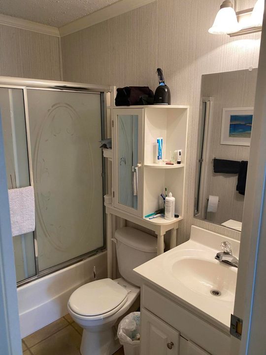 Activo con contrato: $49,500 (2 camas, 2 baños, 1088 Pies cuadrados)