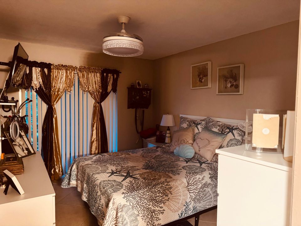 待售: $130,000 (2 贝兹, 1 浴室, 865 平方英尺)