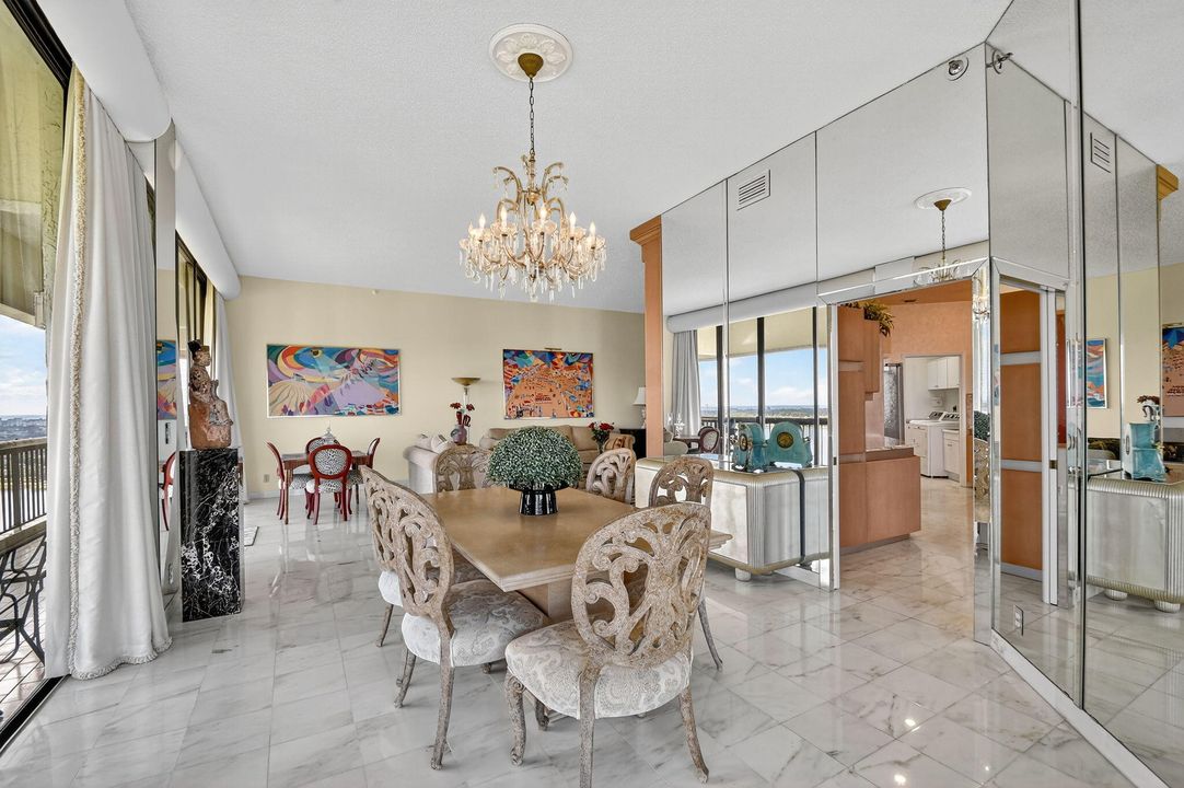 Activo con contrato: $949,000 (3 camas, 2 baños, 2600 Pies cuadrados)