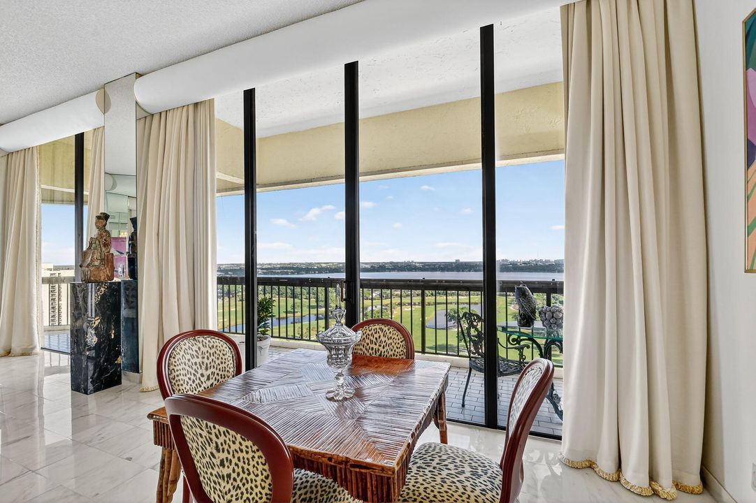 Activo con contrato: $949,000 (3 camas, 2 baños, 2600 Pies cuadrados)