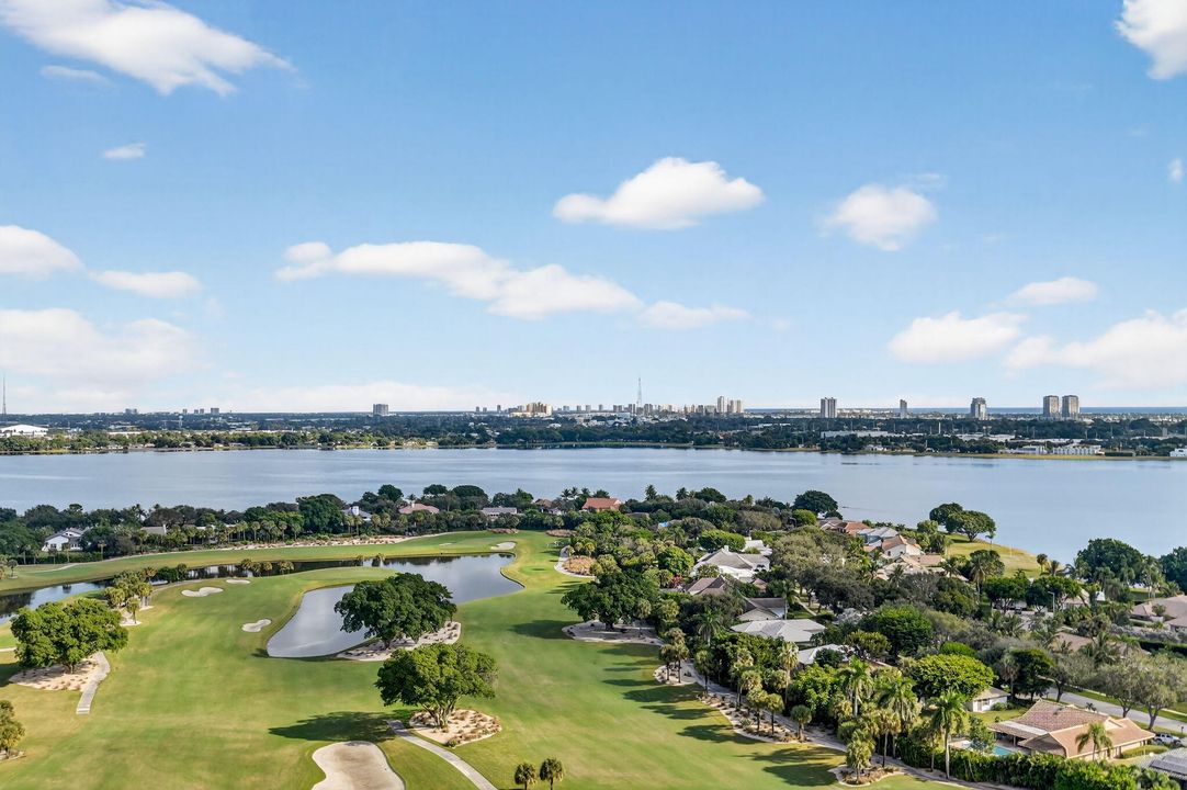 Activo con contrato: $949,000 (3 camas, 2 baños, 2600 Pies cuadrados)