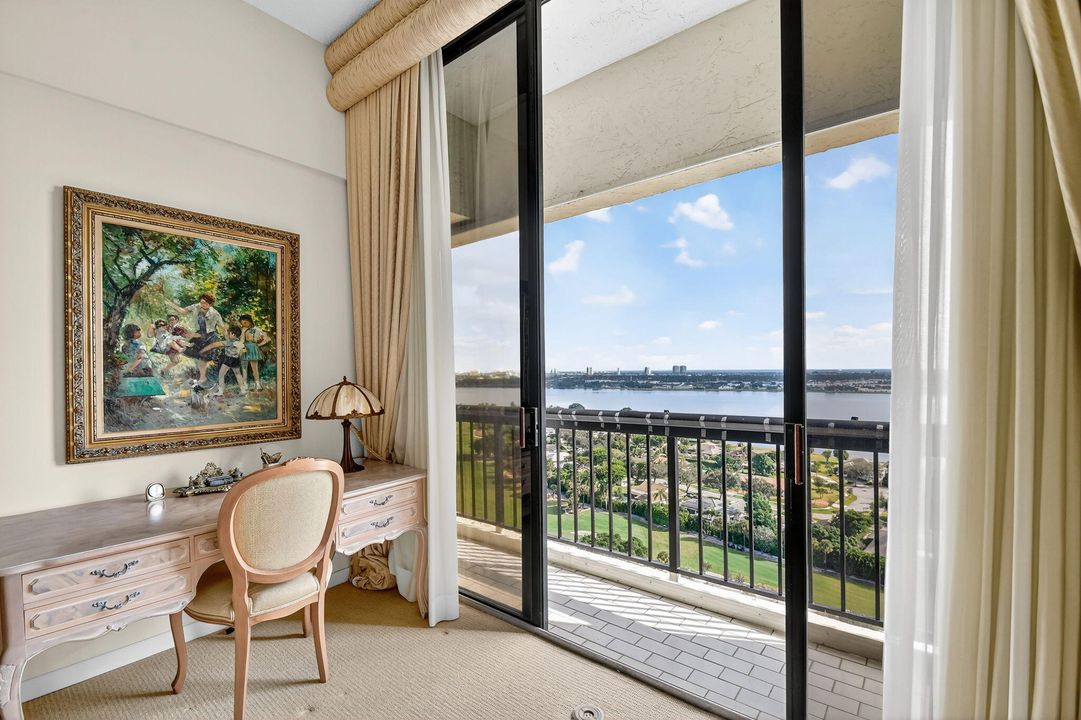 Activo con contrato: $949,000 (3 camas, 2 baños, 2600 Pies cuadrados)