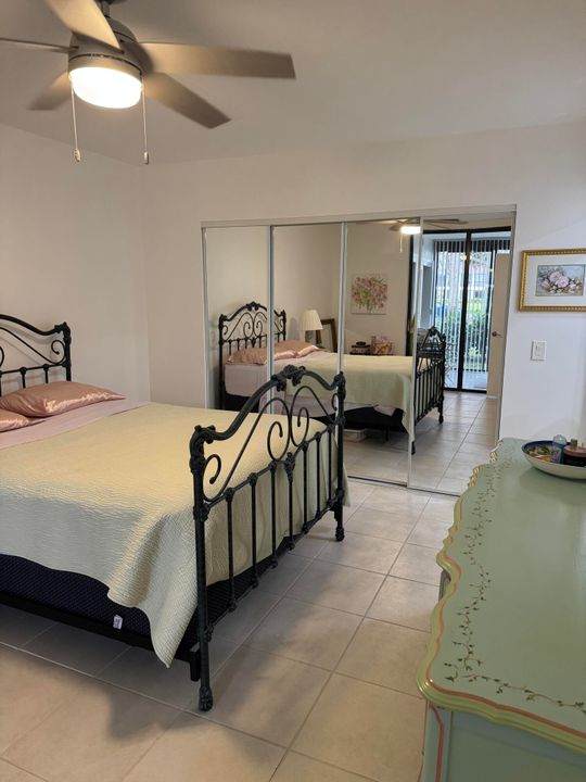 For Sale: $279,900 (2 beds, 2 baths, 1139 Square Feet)